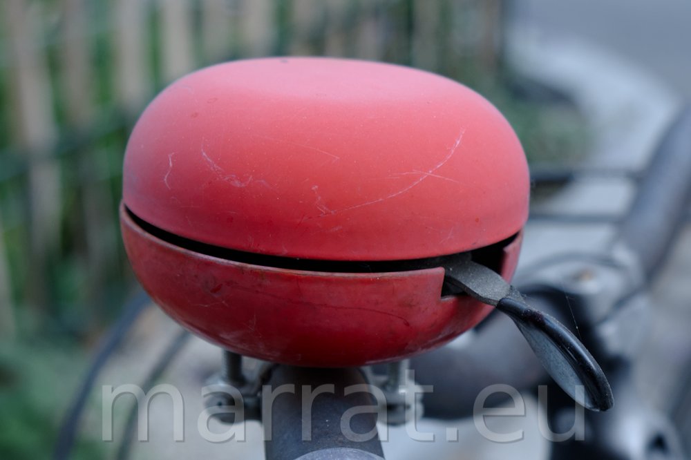 Red bycicle bell